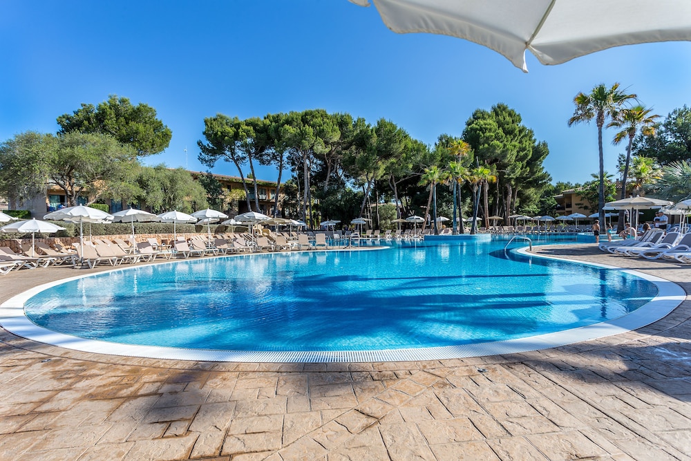 Vell Mari Hotel and Resort 56/62