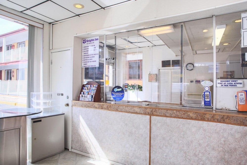 Atlantic Motor Inn Near Boardwalk 6/39