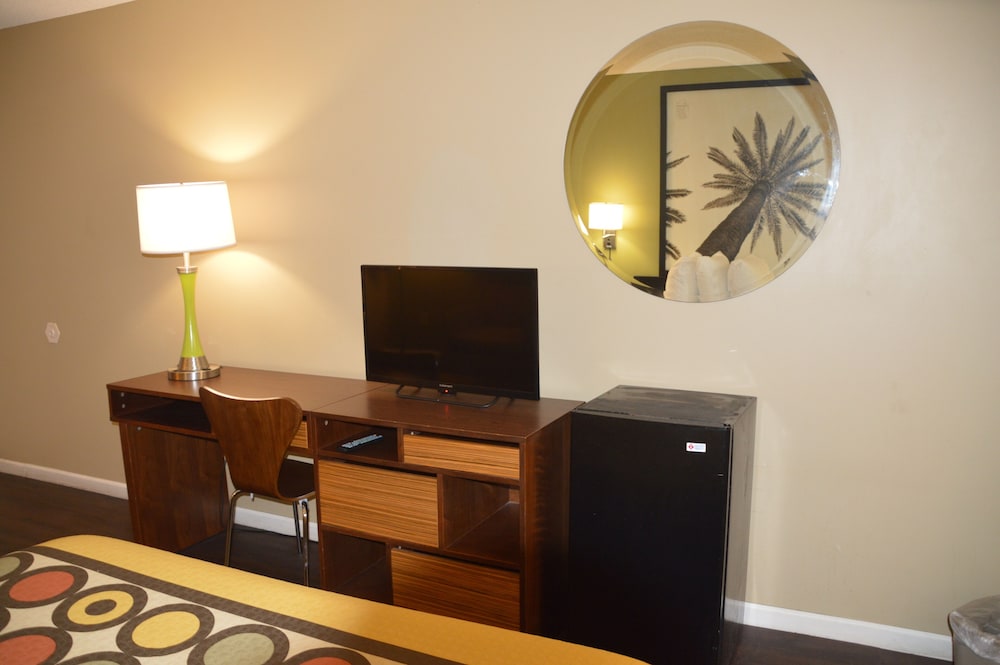Super 8 by Wyndham Monticello 23/26