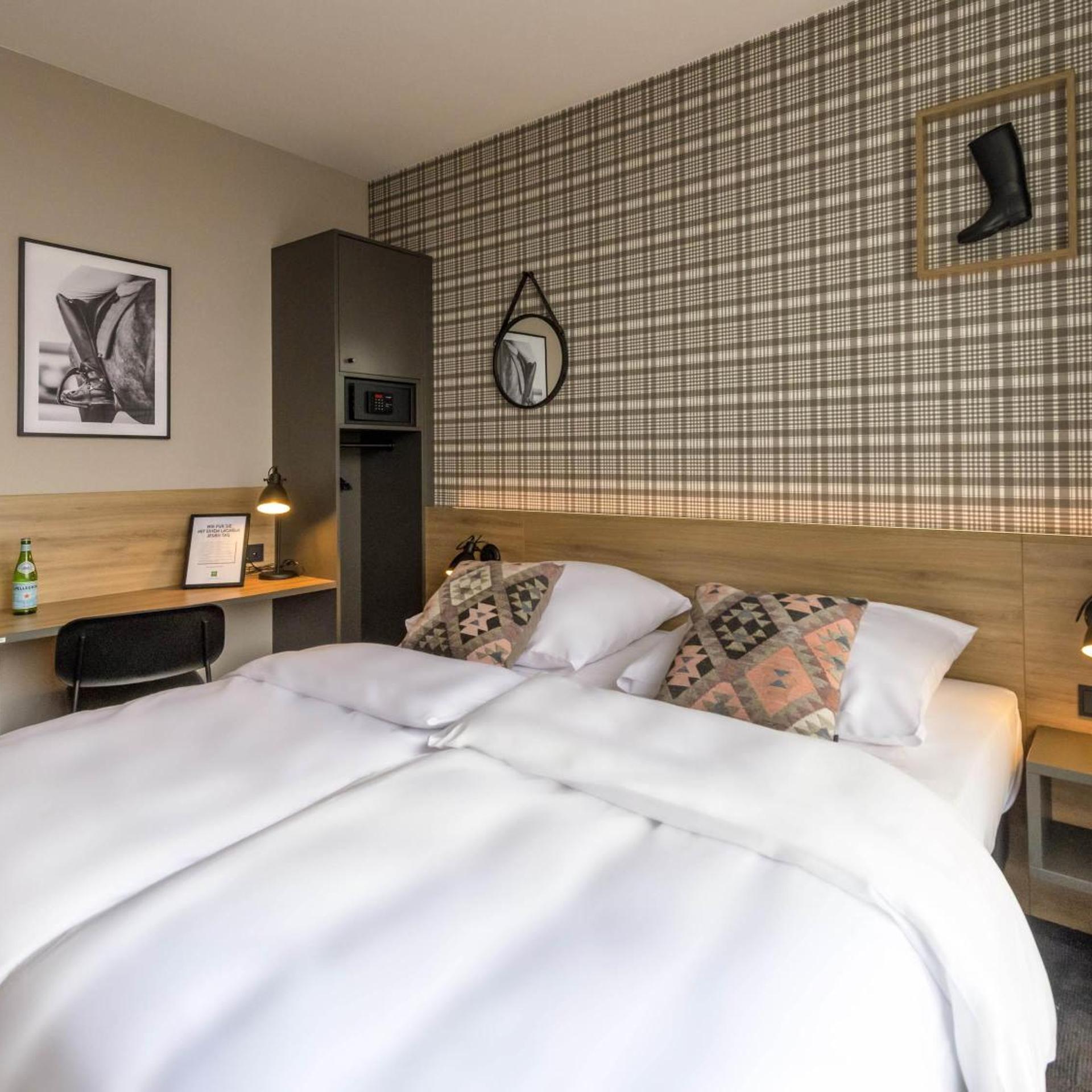 Superior, King Bed