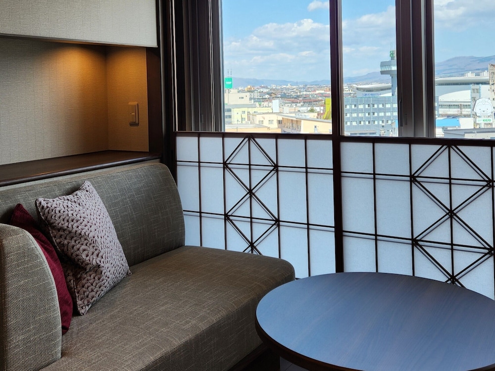 Hanabishi Hotel 49/70
