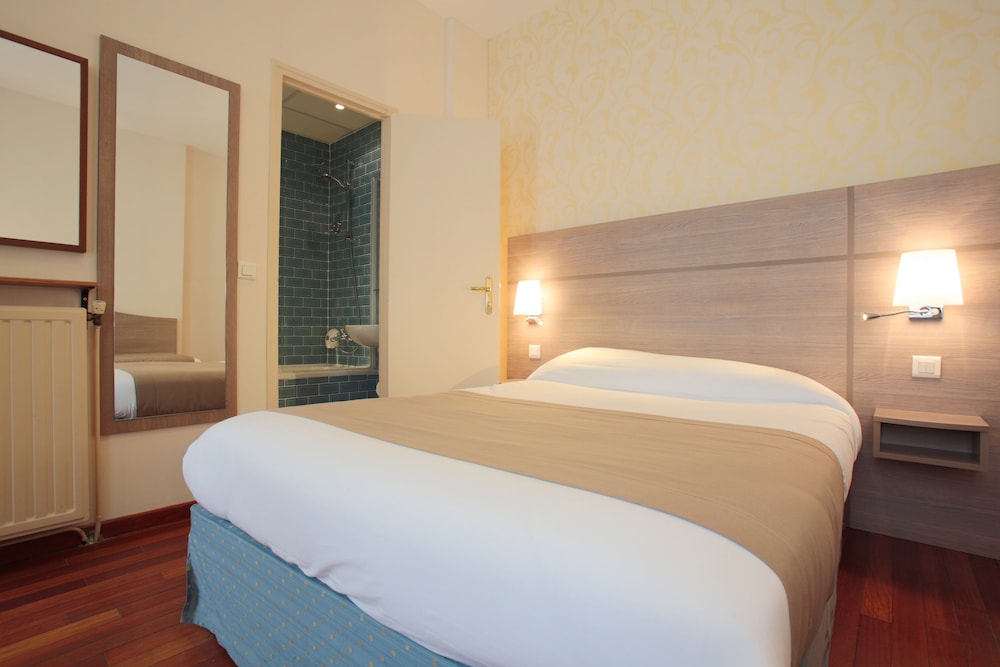 GRAND HOTEL DU LOIRET 20/46