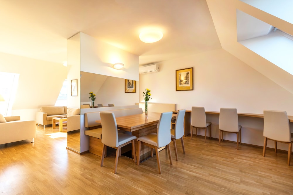 Vienna Grand Apartments City 32/50