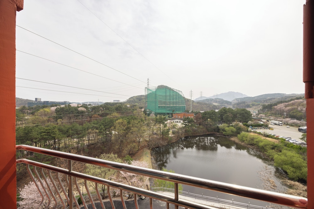 Dongbusan Hotel 34/40