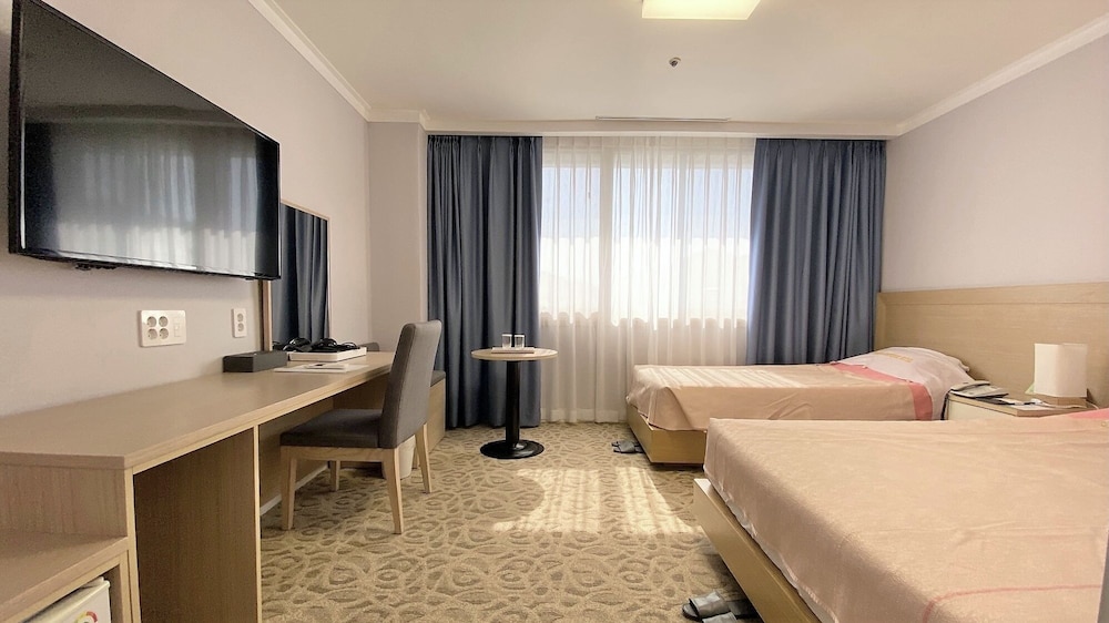 SUANBO SANGNOK Hotel 8/27