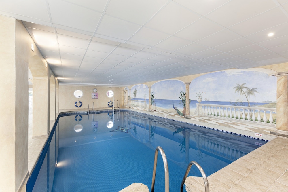 Crown Resorts Club Marbella 20/50
