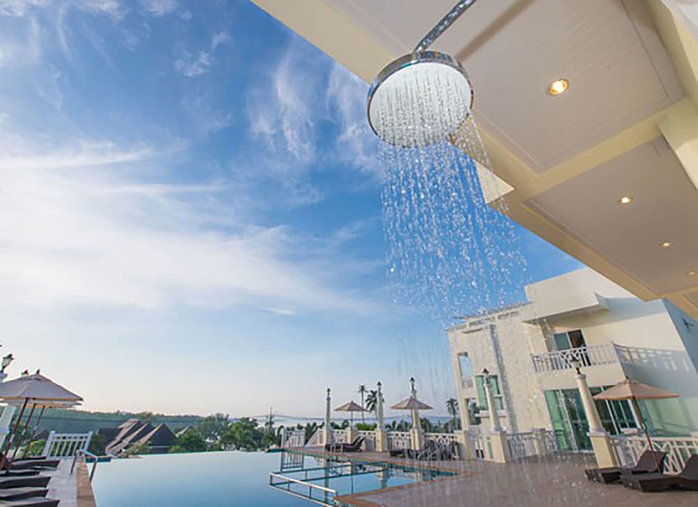 Krabi Front Bay Resort 7/50