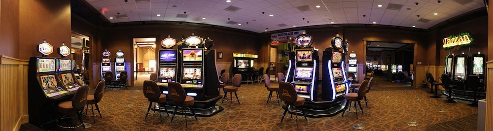 Holiday Inn Resort Deadwood Mountain Grand 43/78