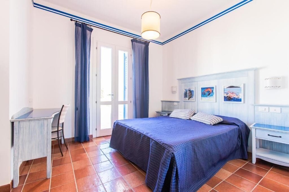 Cala La Luna Resort 1/26