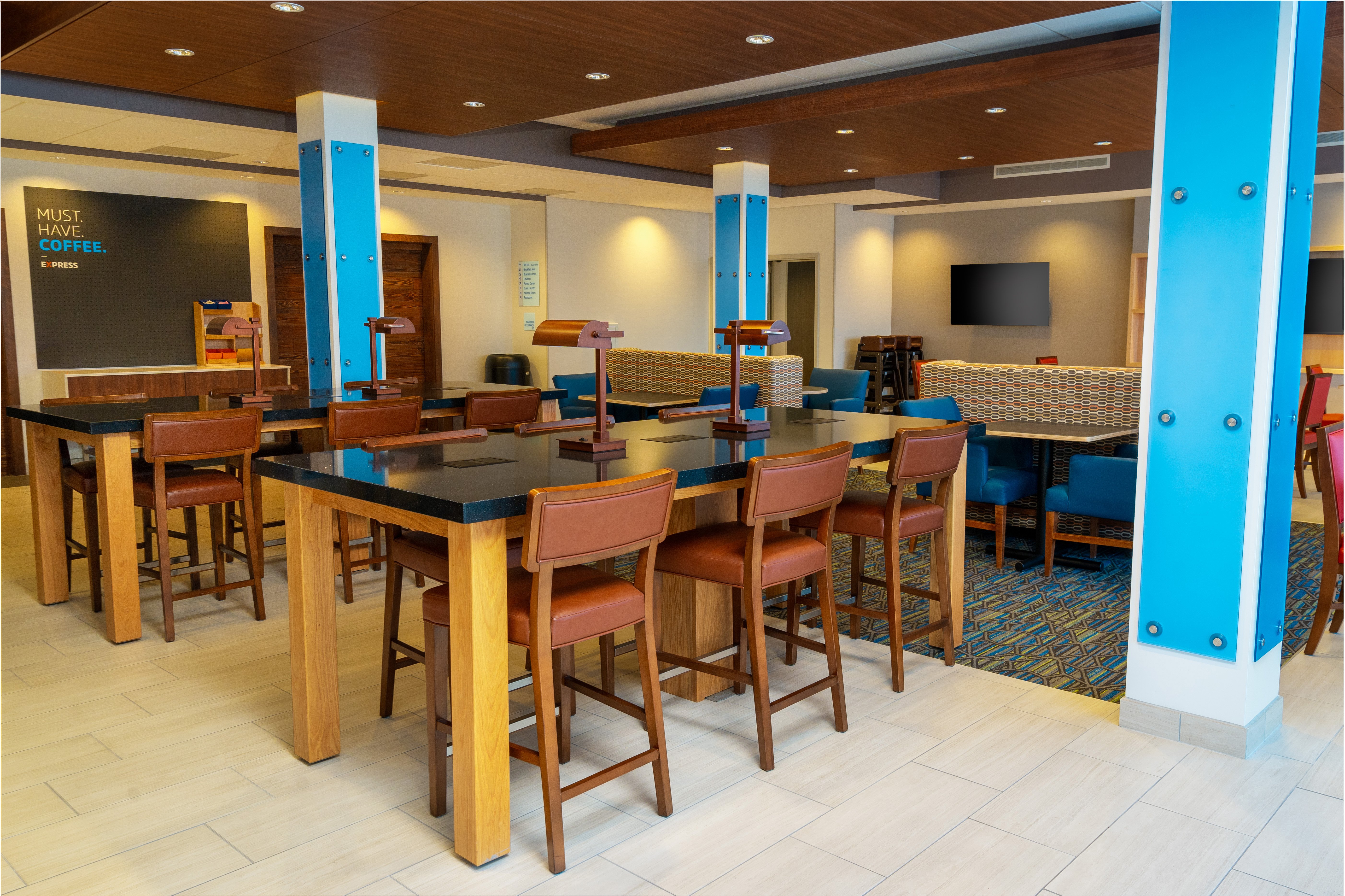 Holiday Inn Express And Suites Las Vegas E Tropicana 38/52