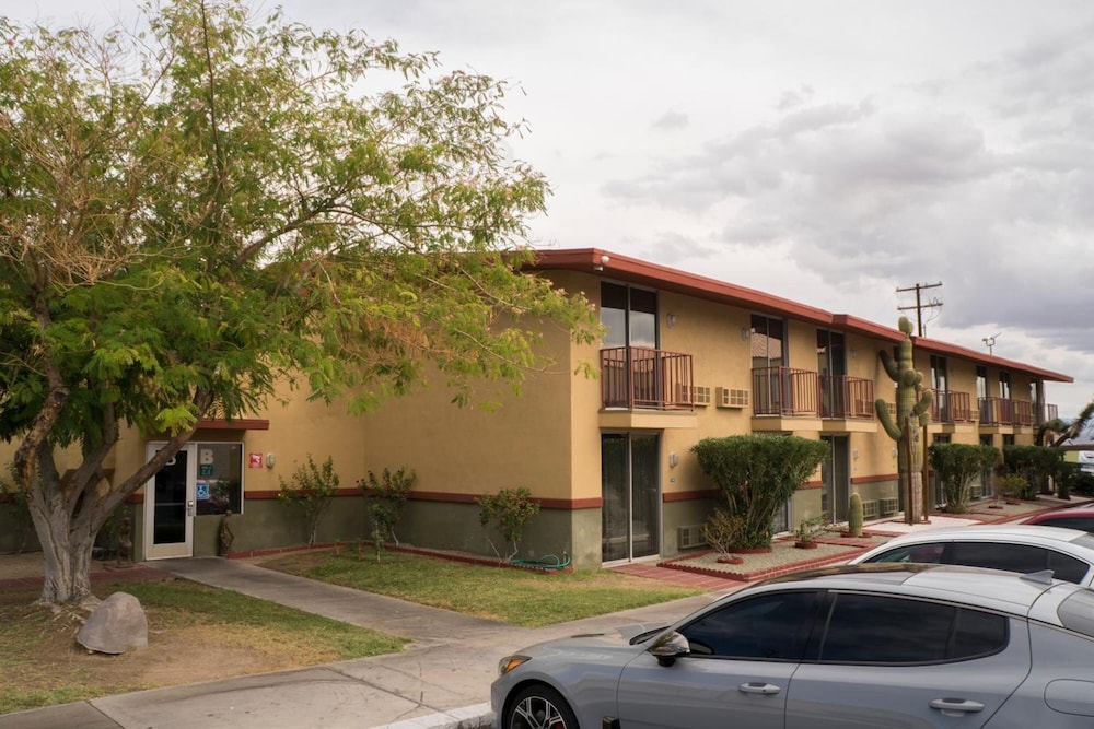 California Inn 2/41