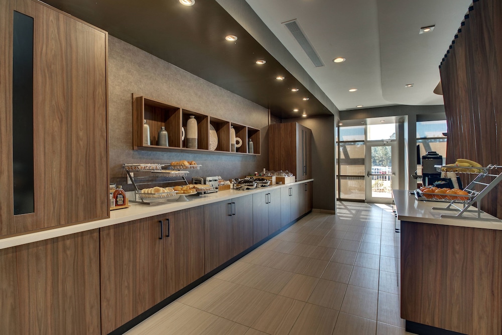 SpringHill Suites by Marriott Gulfport I-10 7/33