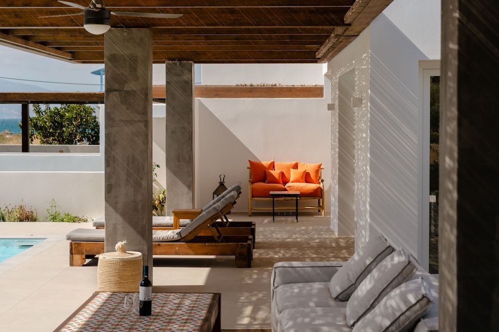 Ploes Seaside Houses 28/50