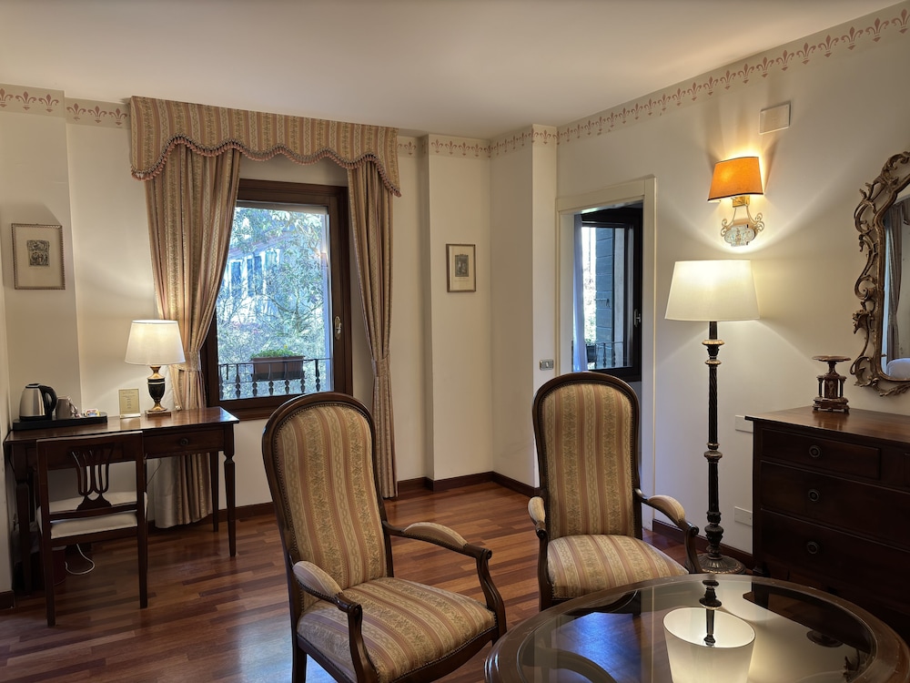 Hotel Villa Luppis 42/77