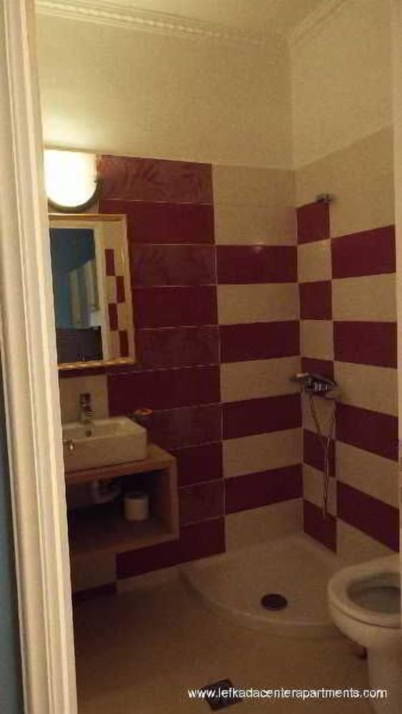 LEFKADA CENTER APARTMENTS 14/32
