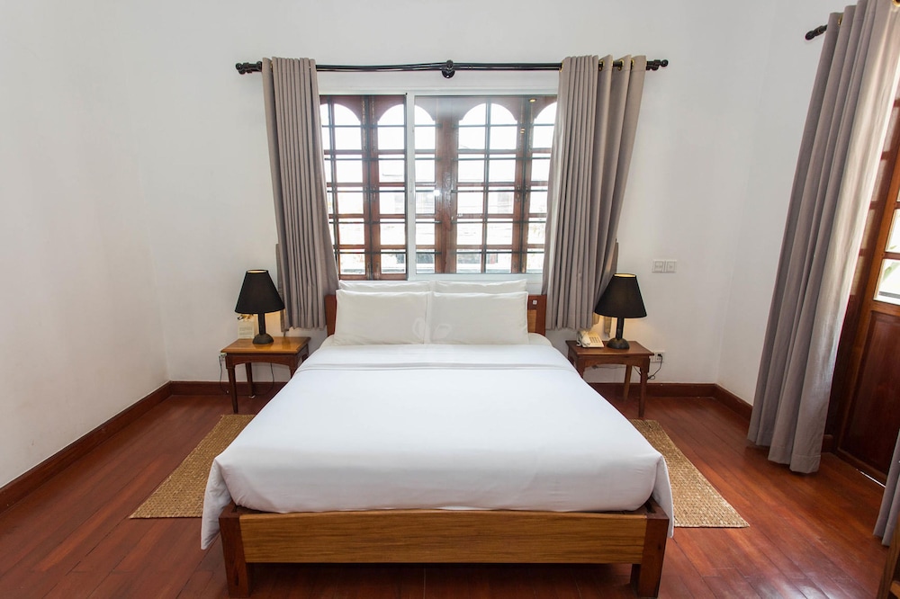Apsara Centrepole Hotel 19/74