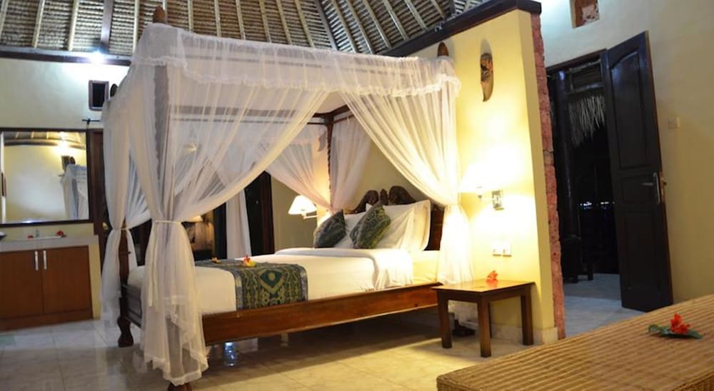 Tamarind Beach Bungalows 7/63