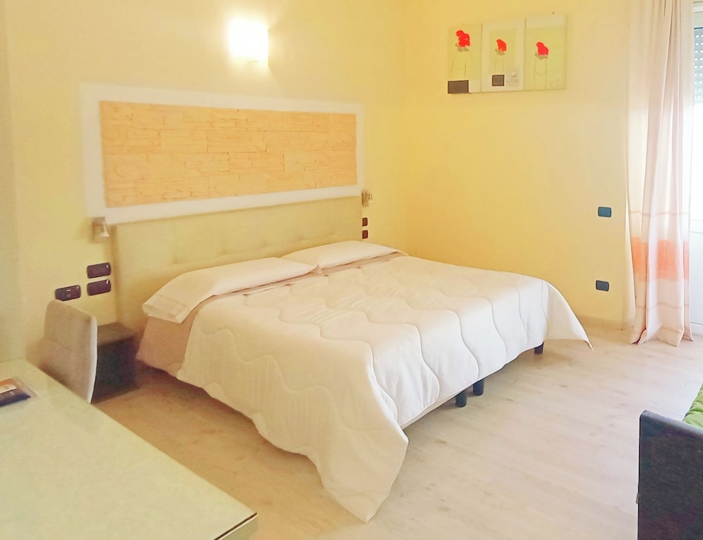 Hotel Ristorante Calamosca 6/45