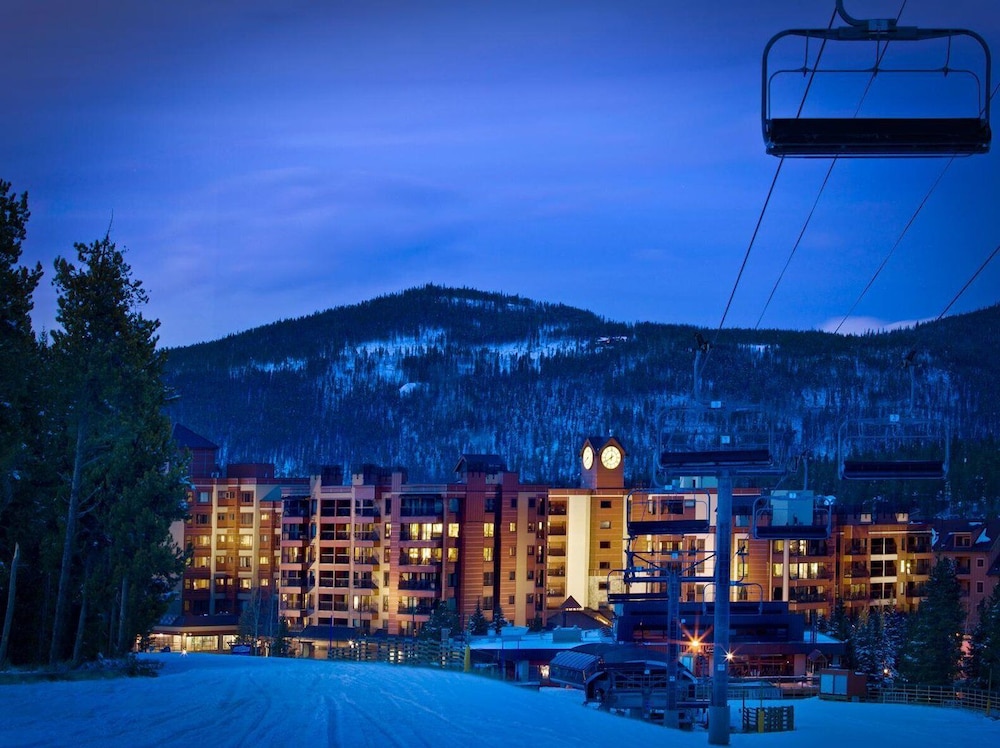 Village At Breckenridge Resort 1/82