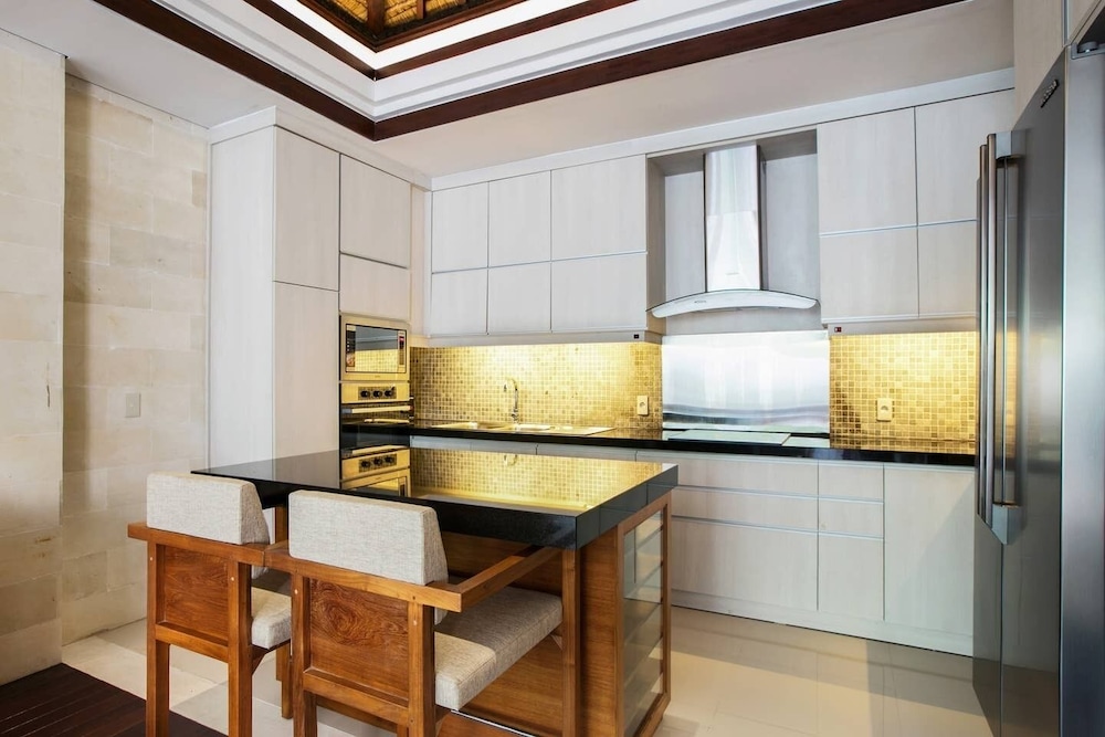 Kedonganan Beach Villas 2/50