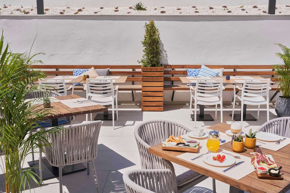 Grupotel Conil Playa - Adults Only Recommended 62/74