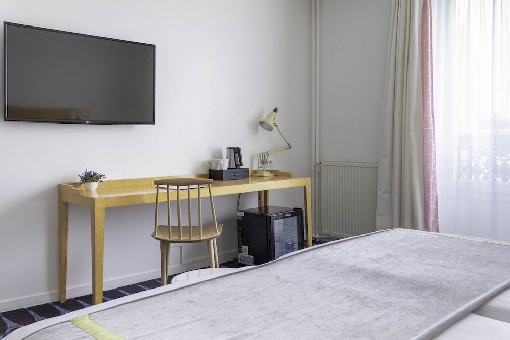 Lorette Astotel 40/50