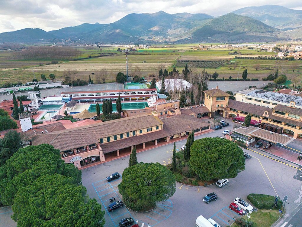 Boccaccio Hotel 8/65