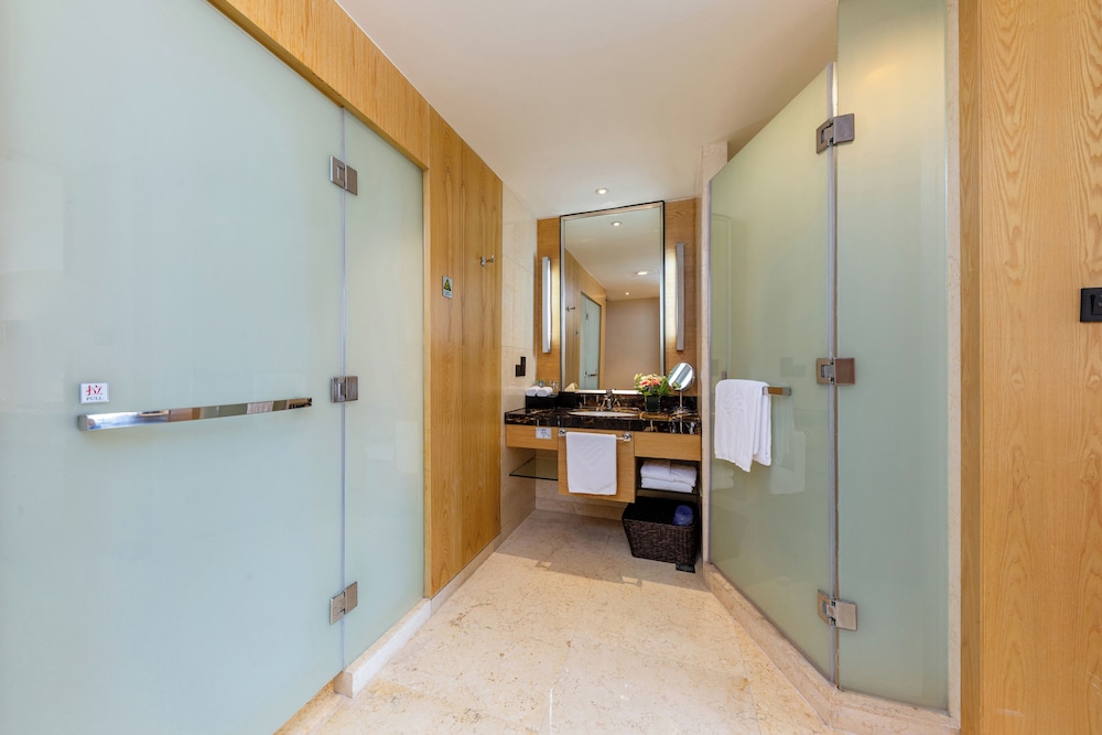 Xiamen Huli Yiho Hotel 50/50
