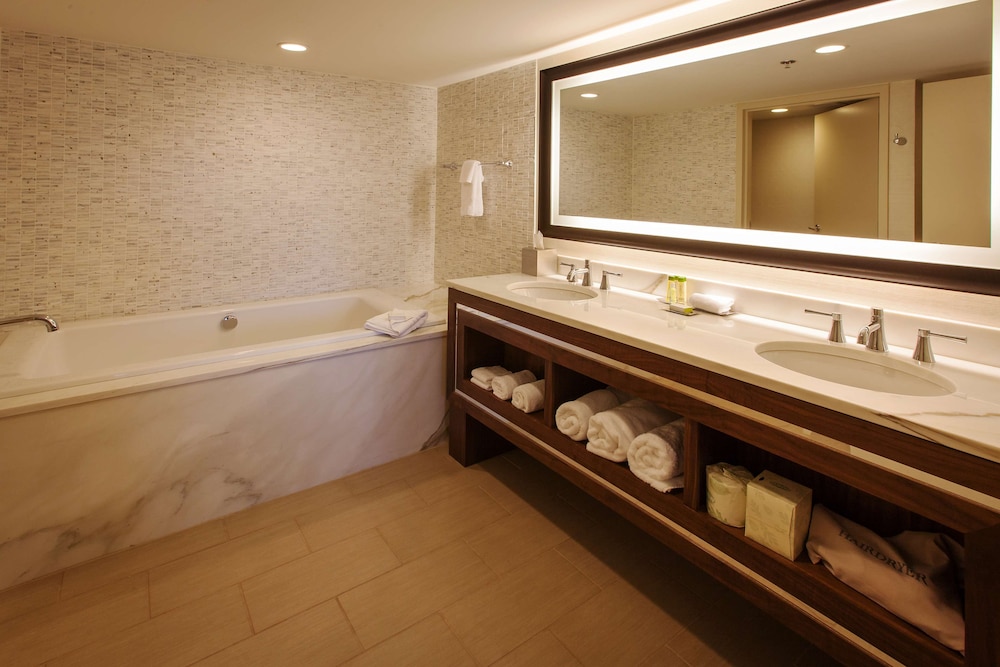 Doubletree By Hilton Pittsburgh Greentree 22/74