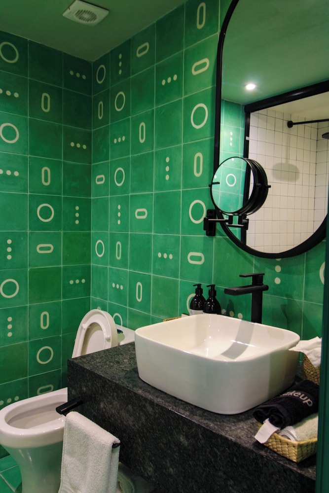 William Hotel Boutique 85/86