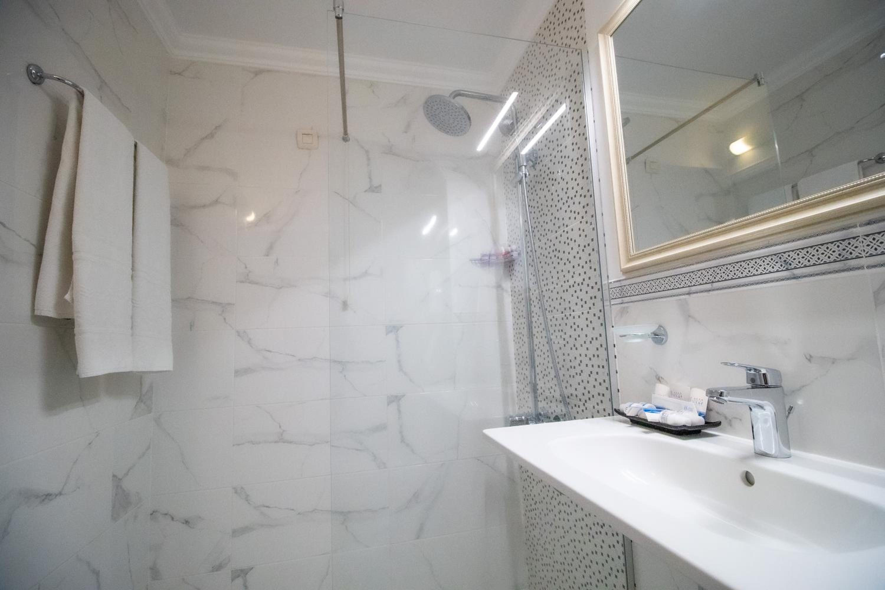 Spa Hotel Hissar 48/50