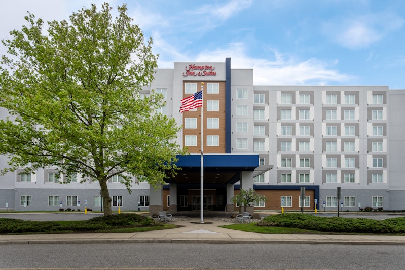 Hampton Inn and Suites Newark Airport Elizabeth 3/21