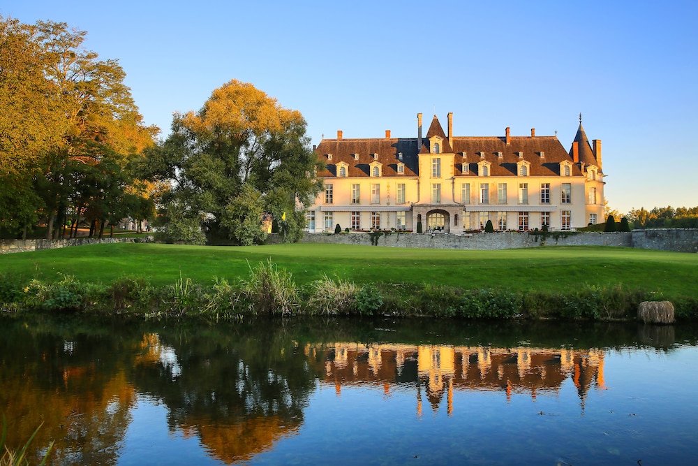 Chateau Golf & Spa D'augerville 48/53