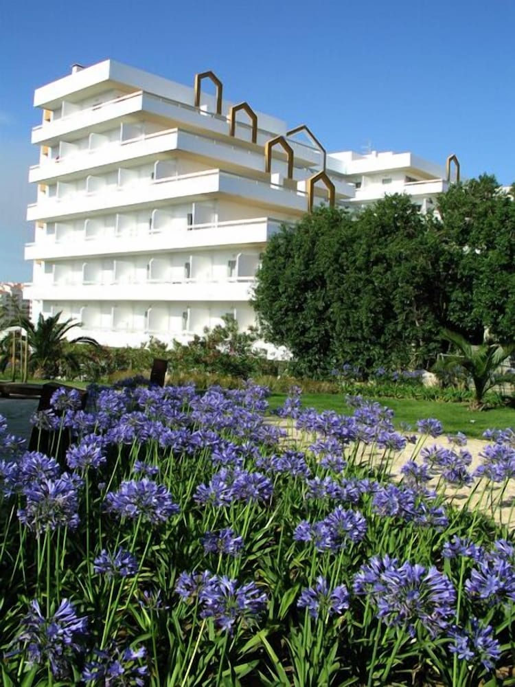 Luar Hotel 4/47