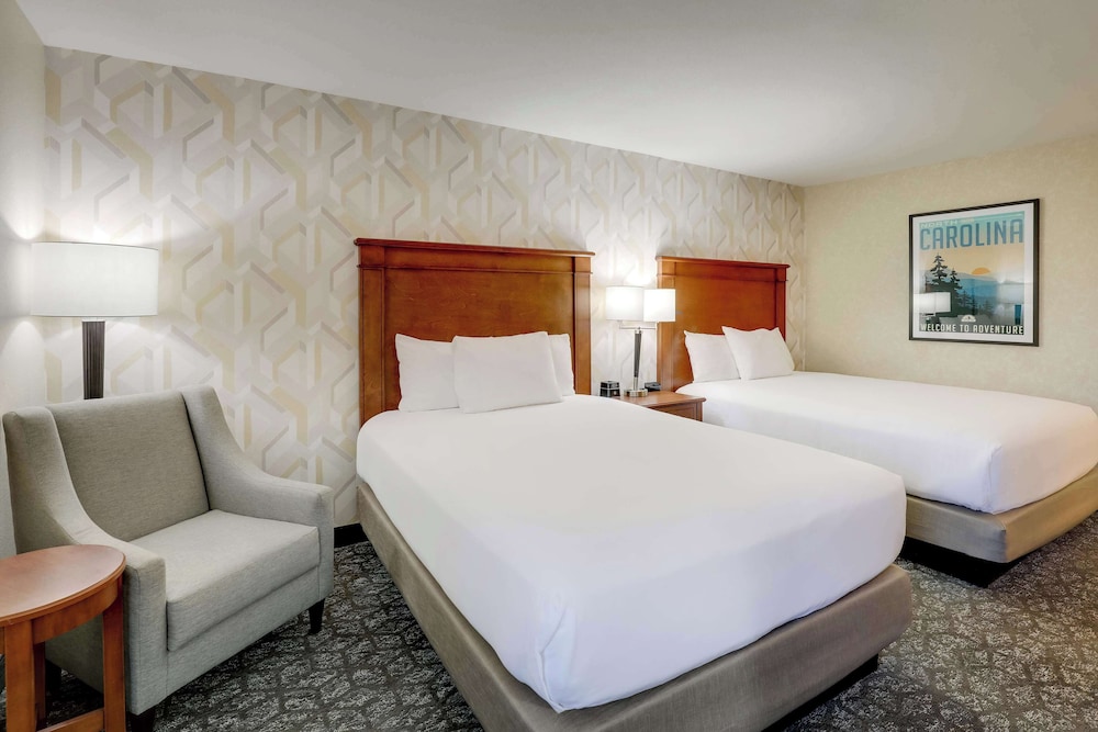 Drury Inn & Suites Charlotte University Place 10/50
