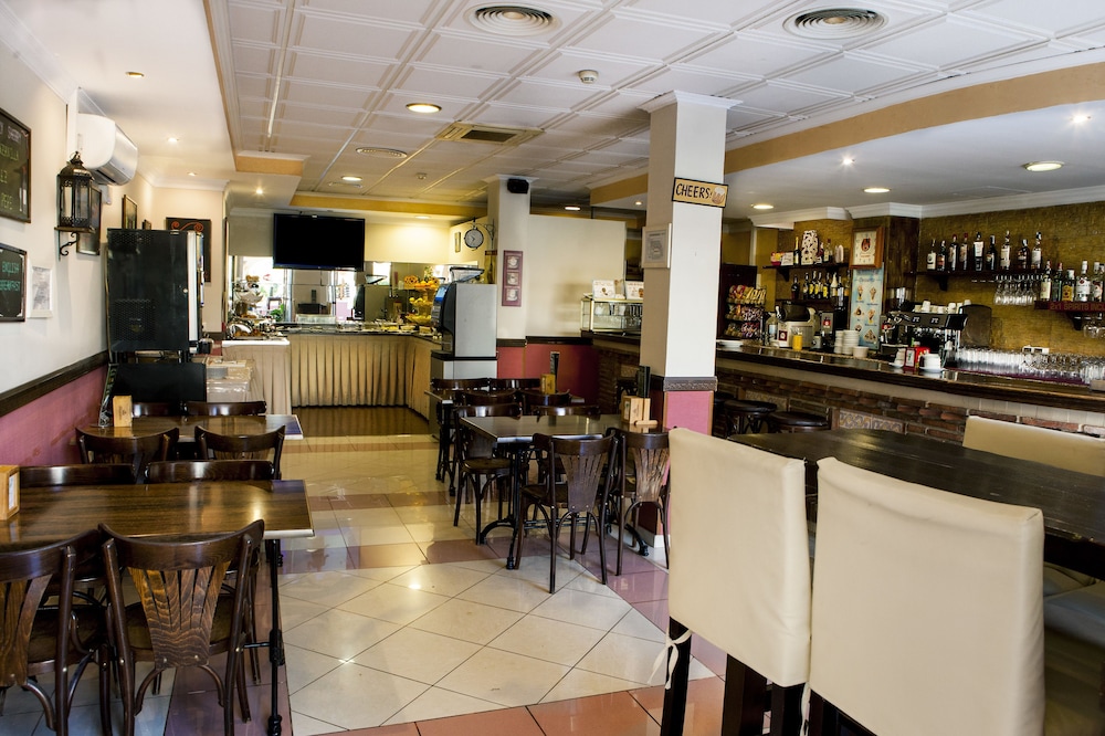 Hotel Los Arcos 44/63