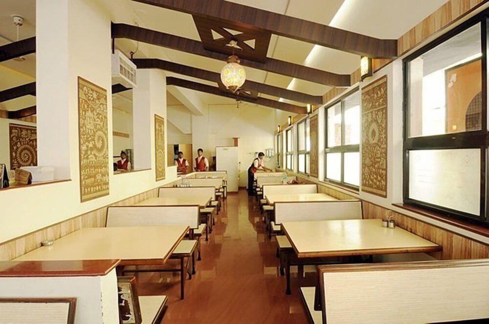 Hotel Panchavati Yatri 31/35