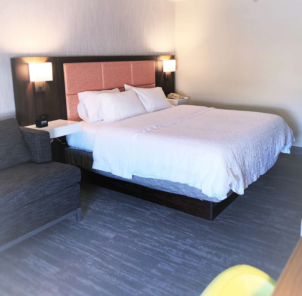 Hampton Inn Williamsport-Downtown 16/40