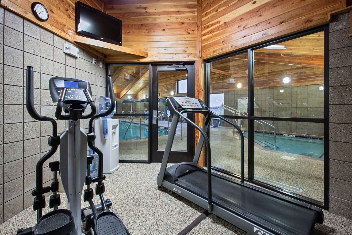AmericInn by Wyndham Fort Dodge 22/32