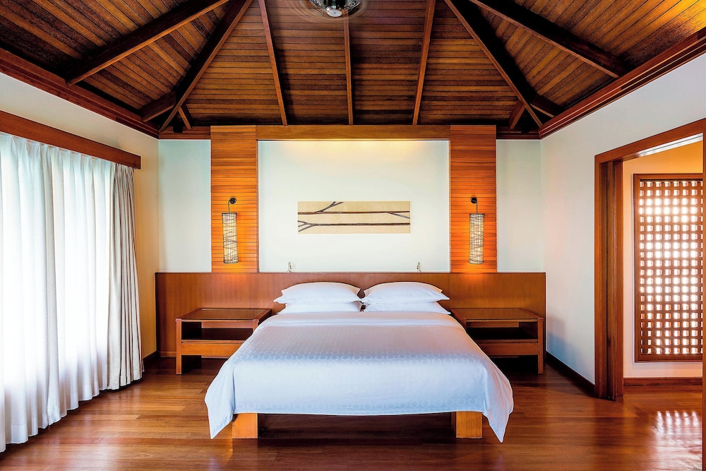 Sheraton Maldives Full Moon Resort & Spa 18/69