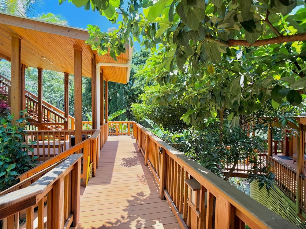 Richardson Serenity Villa 5/50