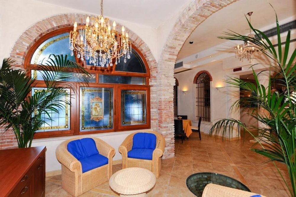 Hotel Antico Monastero 11/53