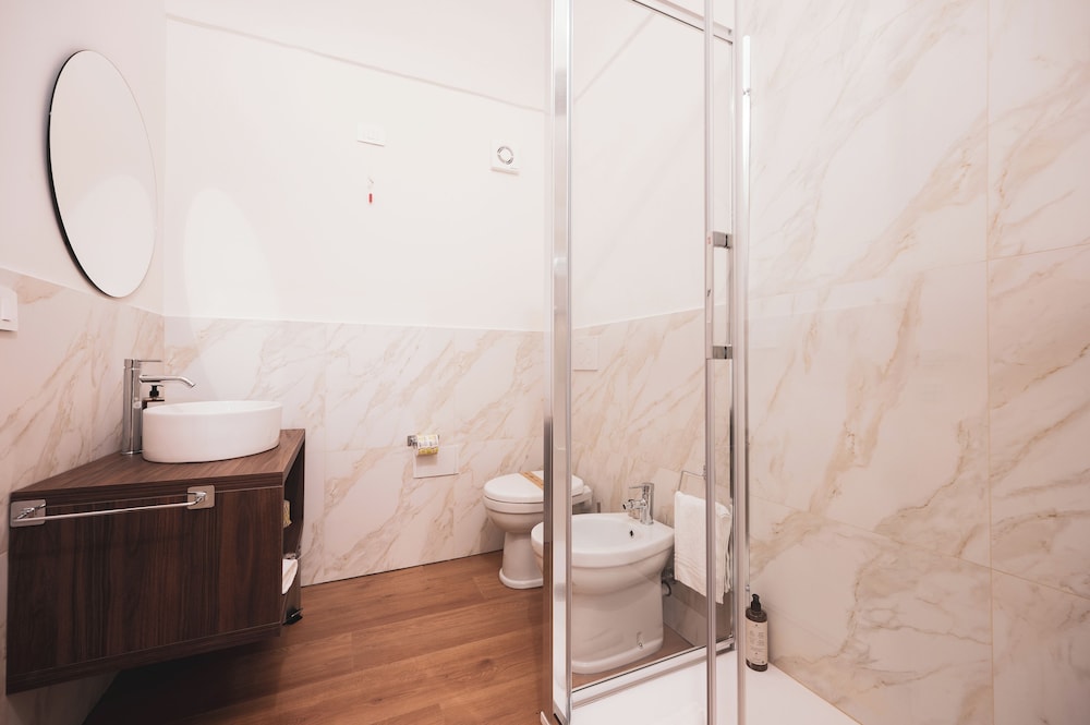 Carlo Felice Boutique Hotel 38/39