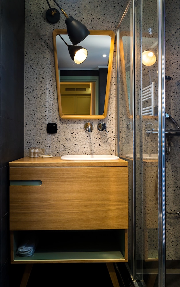 Allure Central Boutique Hotel 2/26
