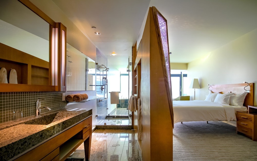 Sparkling Hill Wellness Resort And Spa 4/32