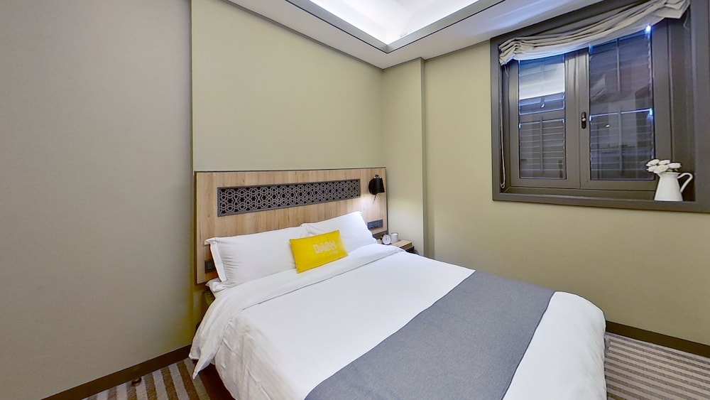 Dash Living Rochor 29/50