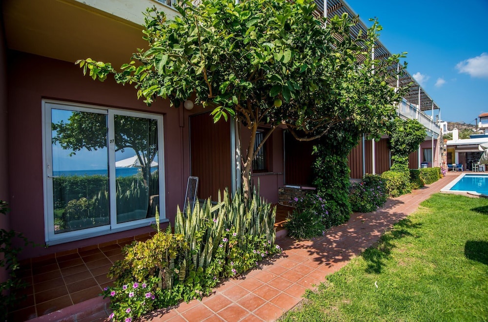 MIRABELLA APARTMENTS 65/74