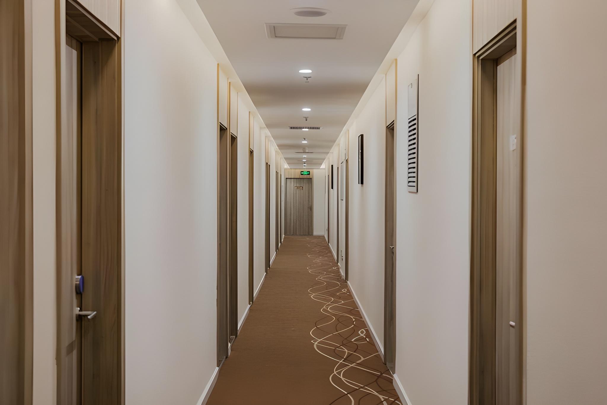 Home Inn Selected (Shanghai New International Expo Center, Guanglan Road Metro Station) 34/56
