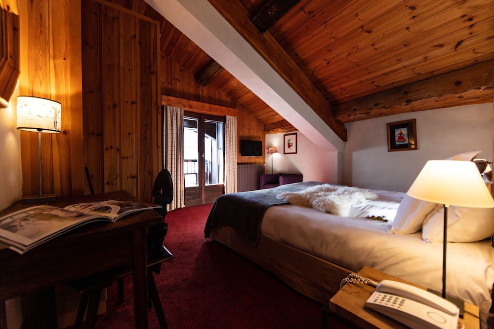 Hotel La Savoyarde 15/47