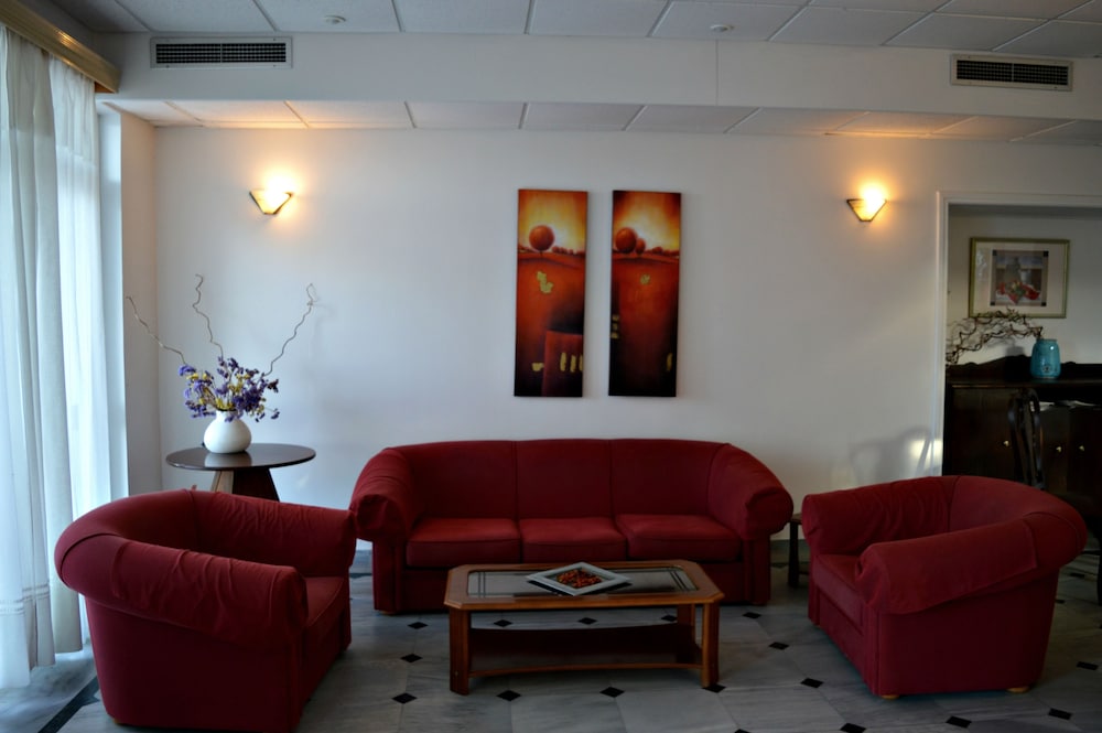 Paradise Beach Hotel 31/50